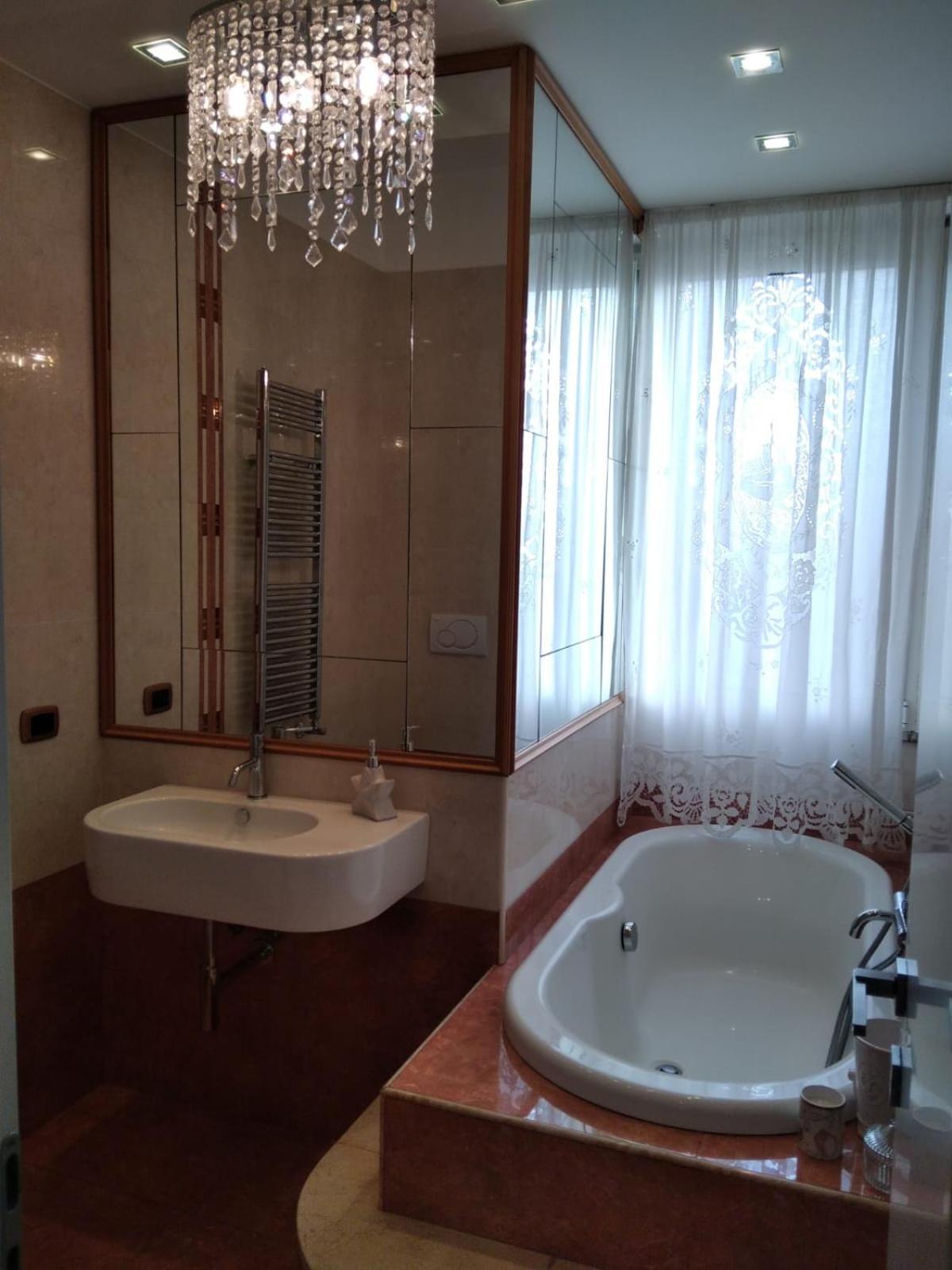 Un Passo Dal Mare - Luxury Home Монополи Экстерьер фото